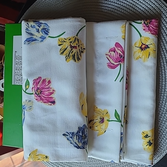 ♠️Kate Spade Shower Curtain - Picture 3 of 5